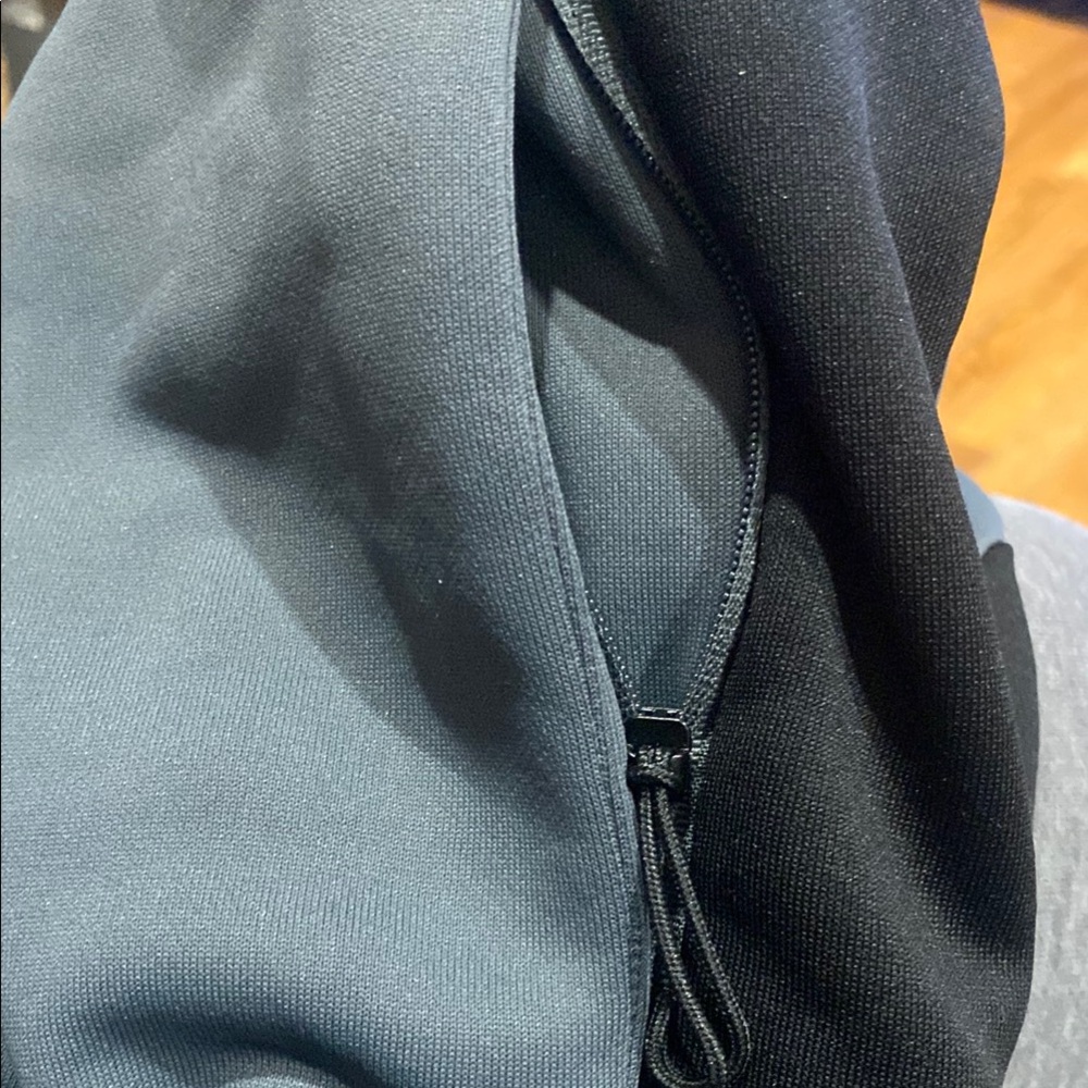 EA7 Emporio Armani Gray Sweatpants Size S - Picture 10 of 11